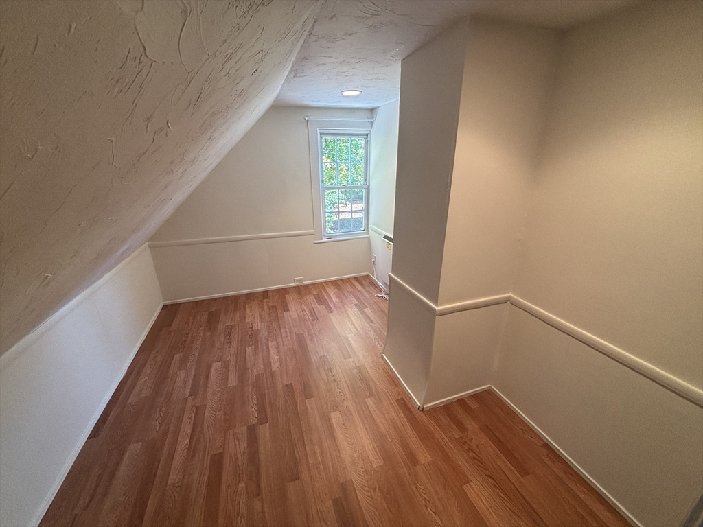 18 Bolton Place # 18