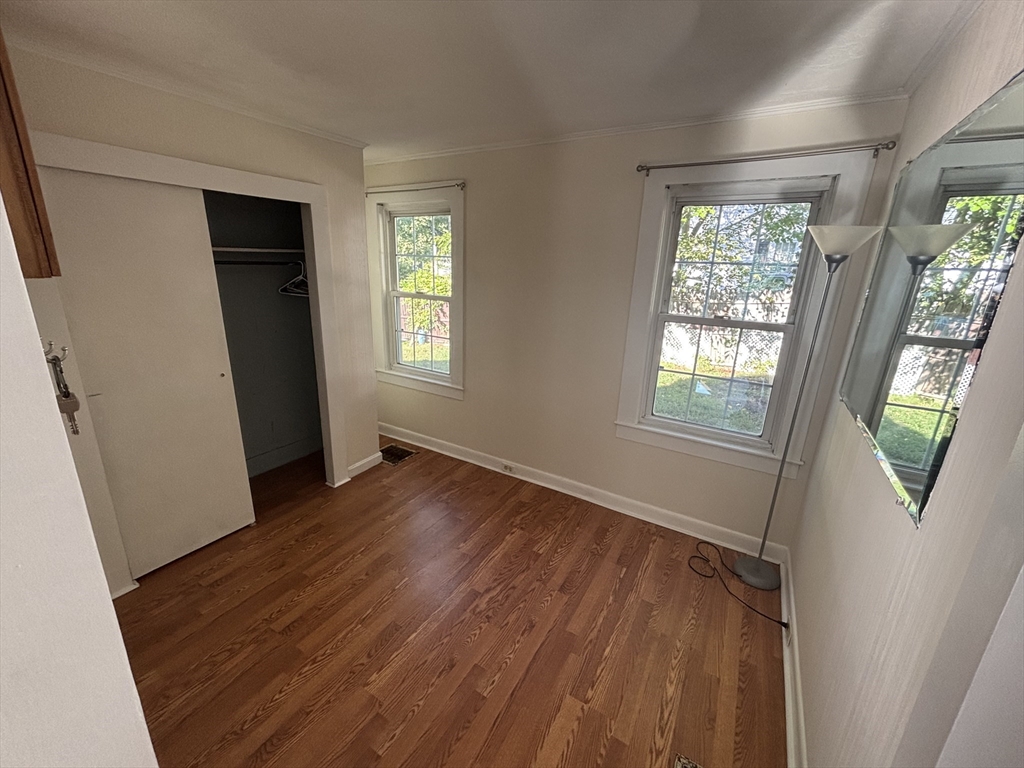 18 Bolton Place # 18