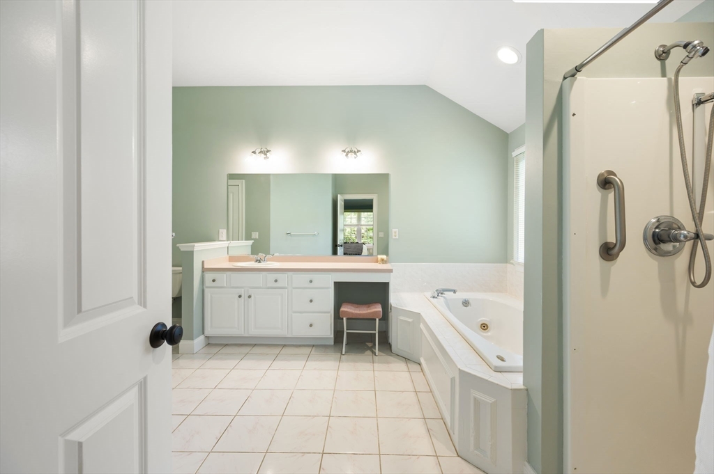 28 Fieldstone Dr # 28