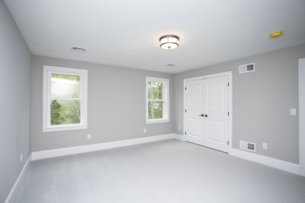 37 Metacomet Rd # 37, West Bridgewater Unit: 37