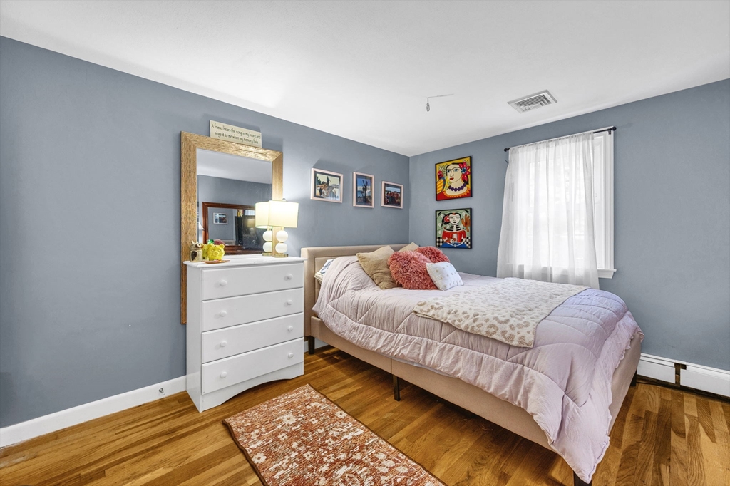 234 Forest St, Pembroke