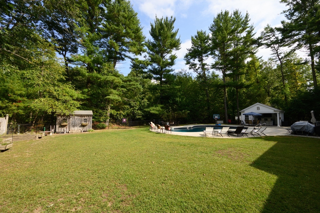 234 Forest St, Pembroke