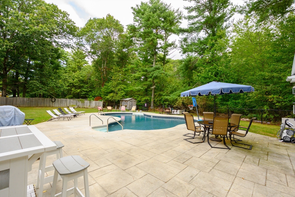 234 Forest St, Pembroke