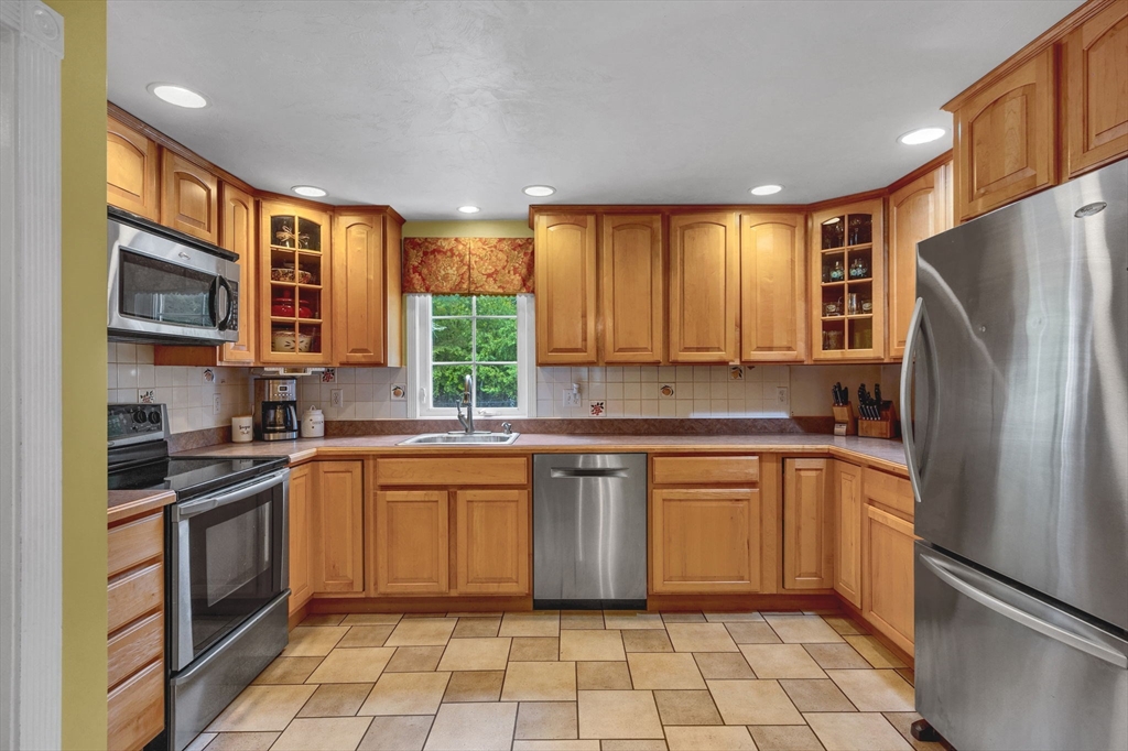 234 Forest St, Pembroke