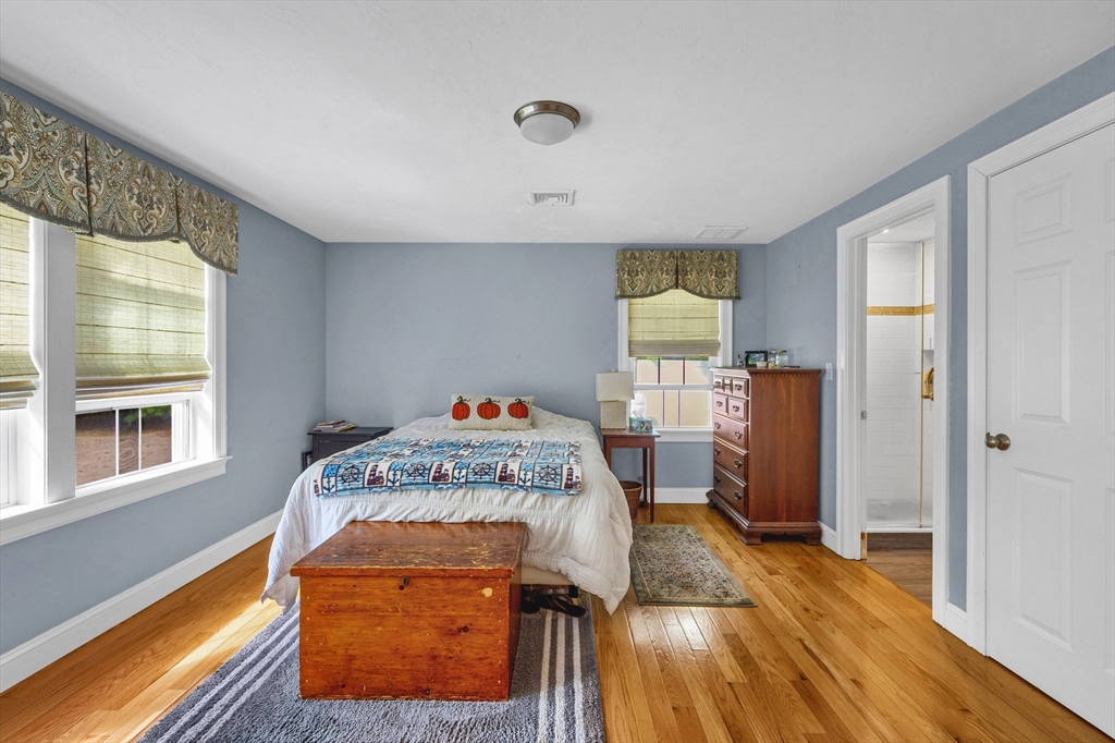 234 Forest St, Pembroke