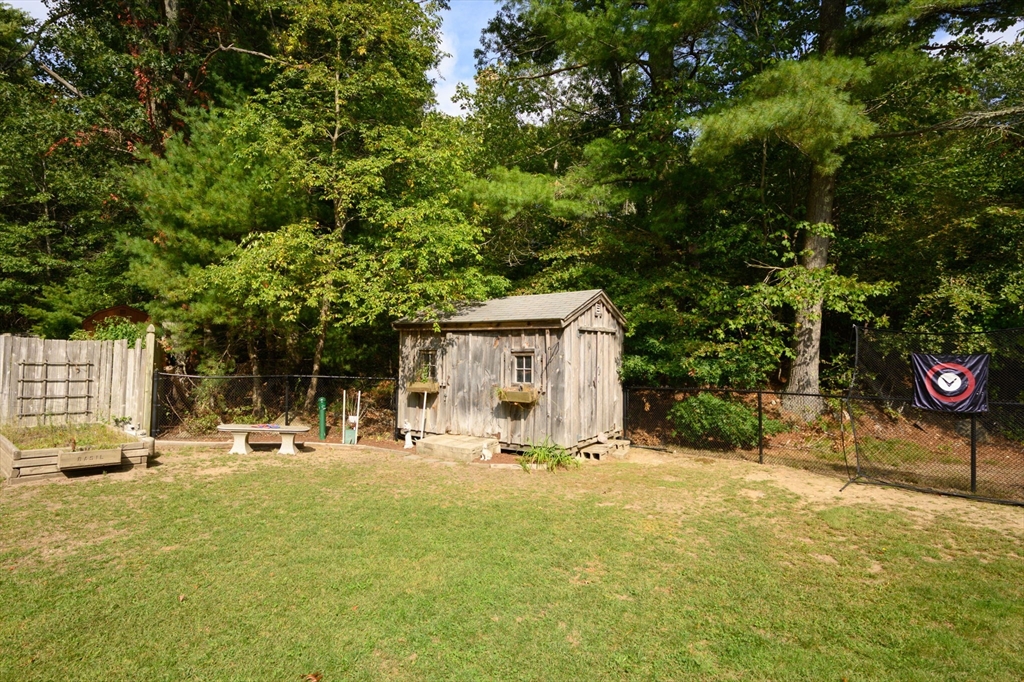 234 Forest St, Pembroke