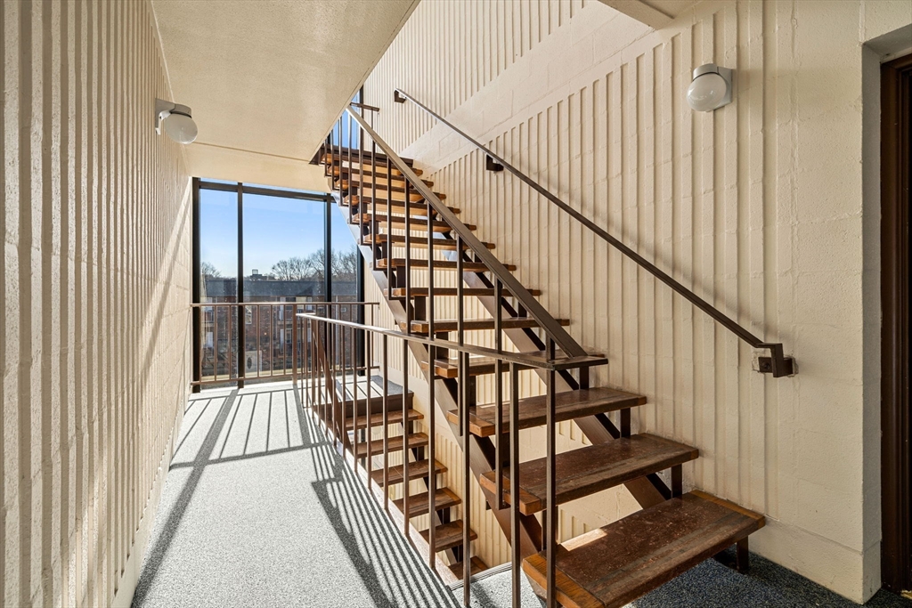 30 Skyline Dr # 6