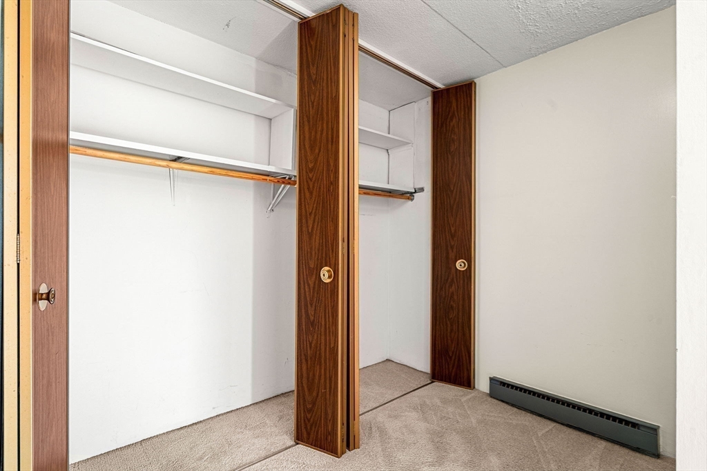 30 Skyline Dr # 6