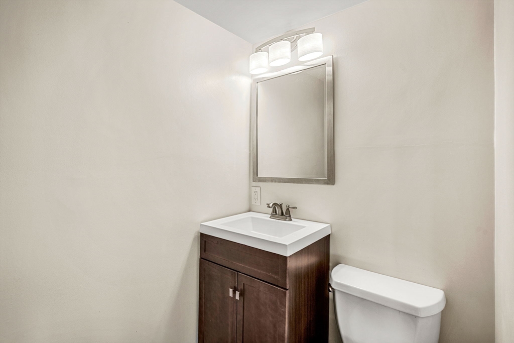 30 Skyline Dr # 6