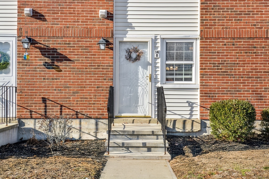 41 Foundry St # 8 Unit: 14-8