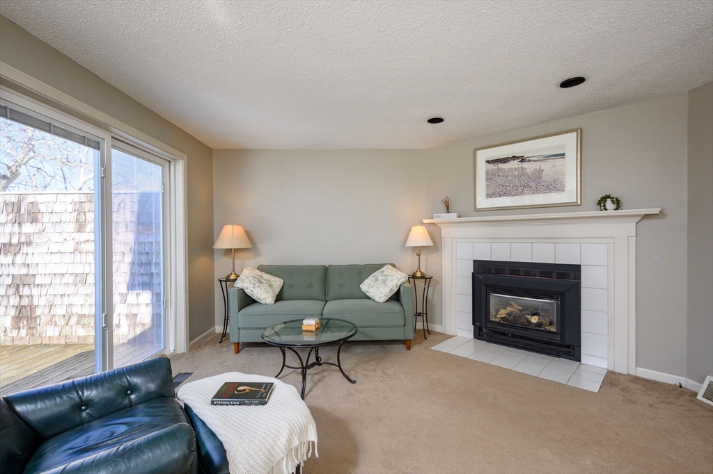 5 Harbor Hill Dr # 5