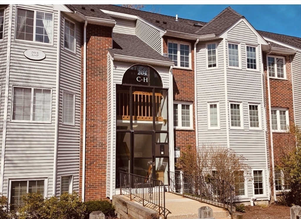 204 Tall Oaks Drive # F