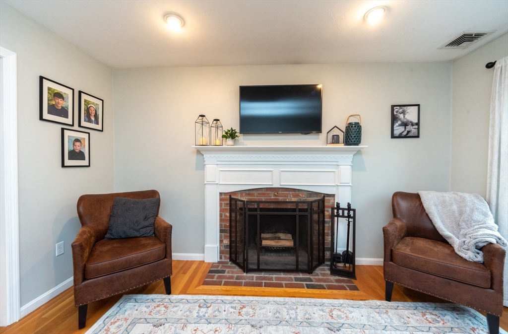 11 Bramblewood St