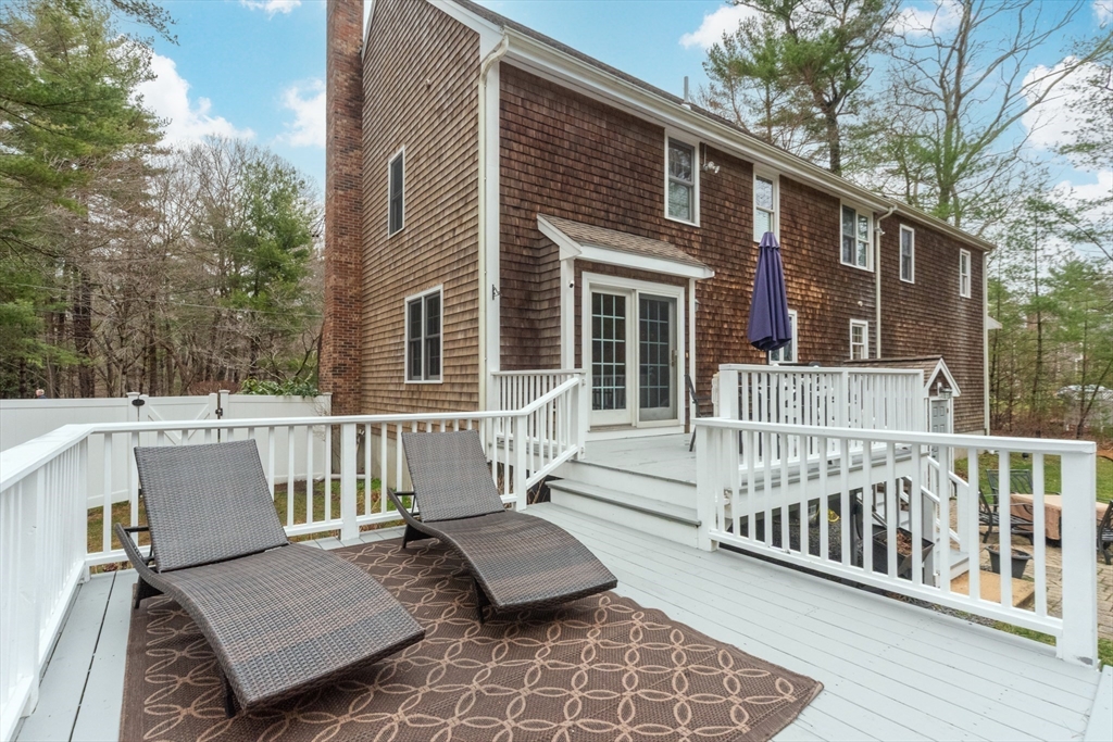 11 Bramblewood St