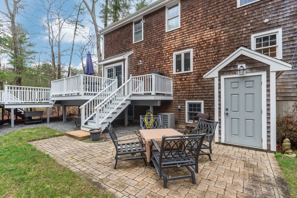 11 Bramblewood St
