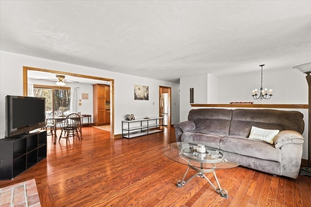 100 Lexington St