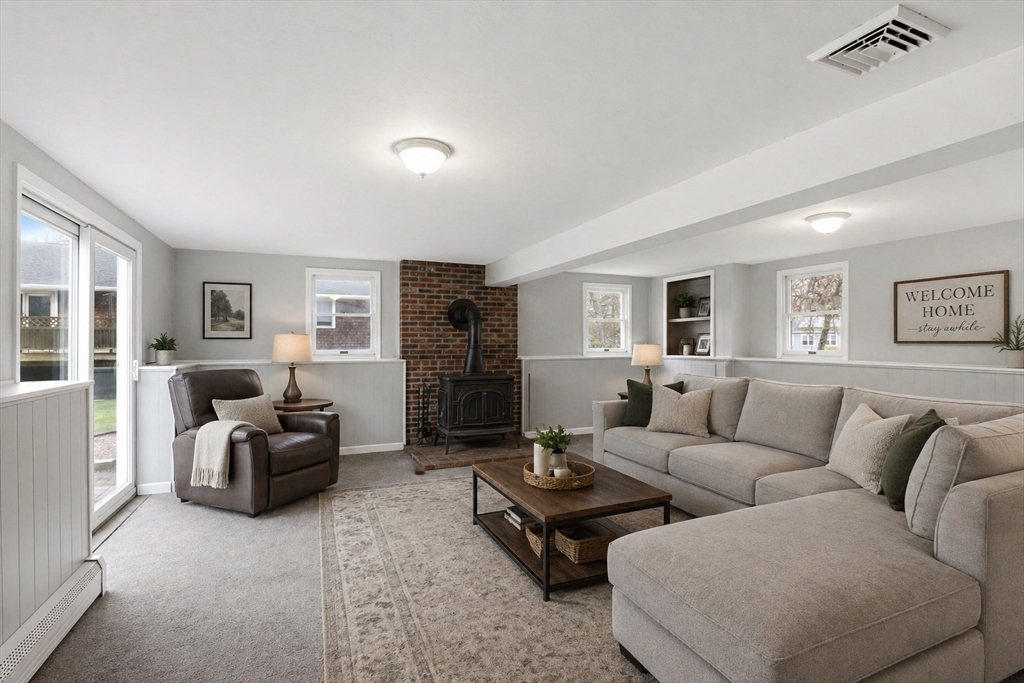 42 Bayberry Rd