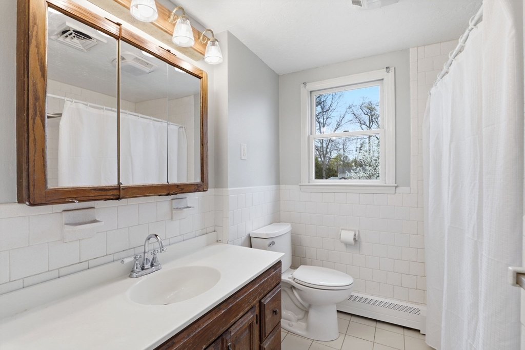 42 Bayberry Rd