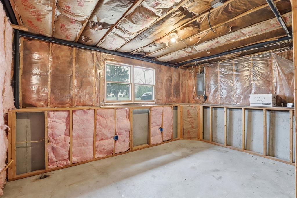 42 Bayberry Rd