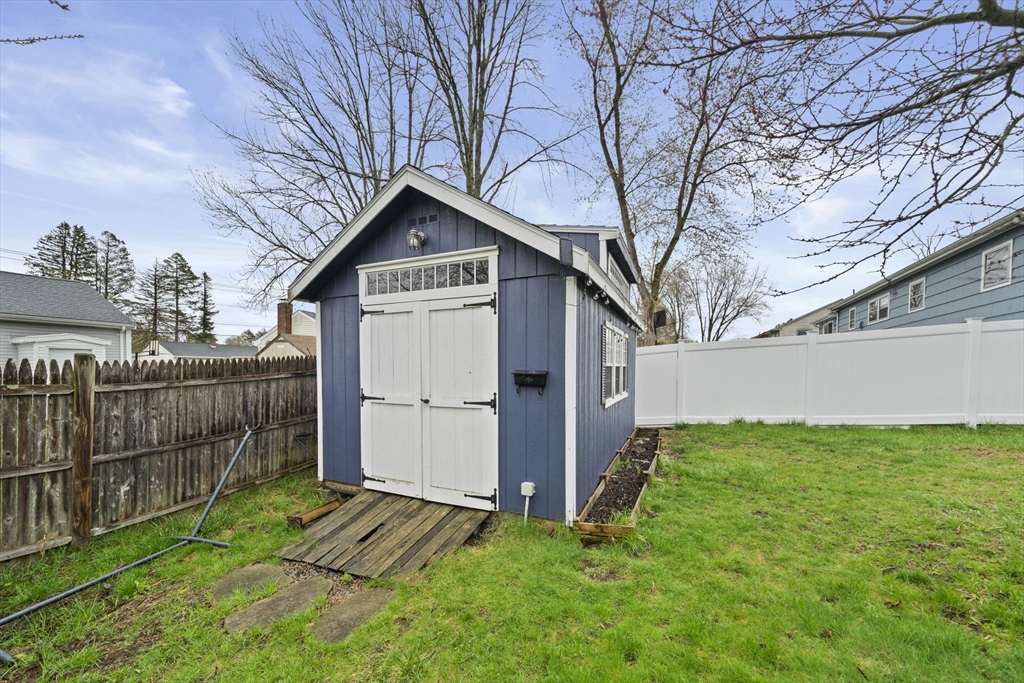 11 Mcauliffe Rd