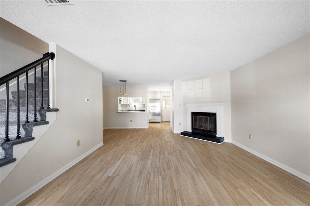 728 Auburn St # D4