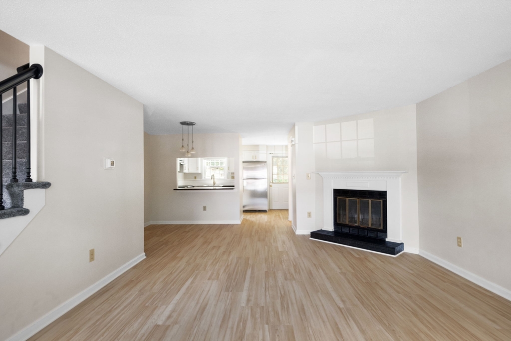 728 Auburn St # D4