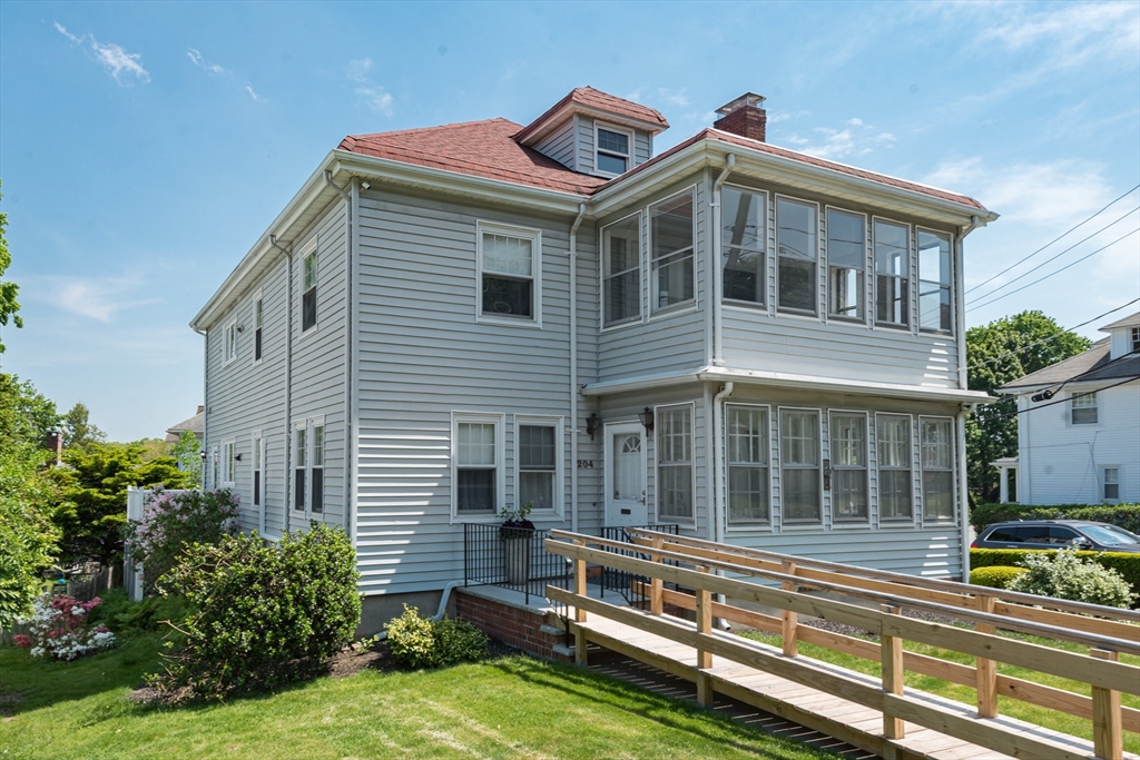 204 Walpole St