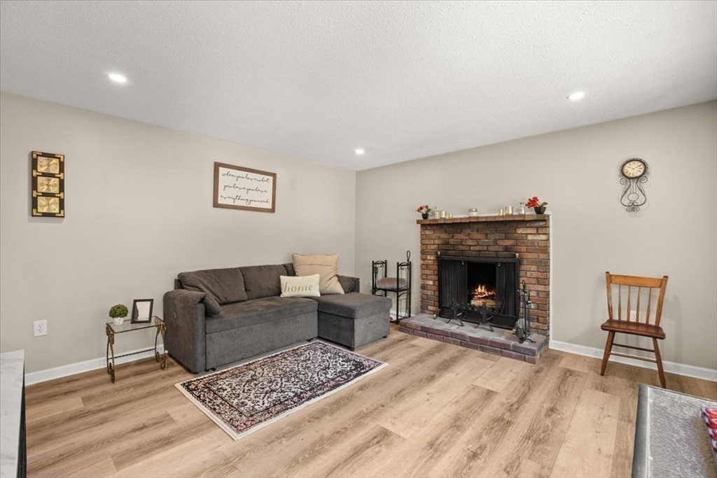 158 Bay State Cir