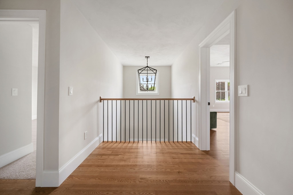 4 Narragansett Dr