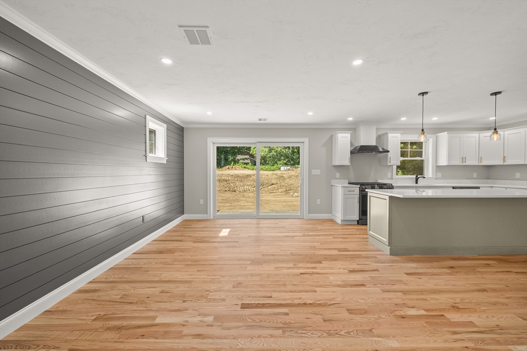 7 Elm Place