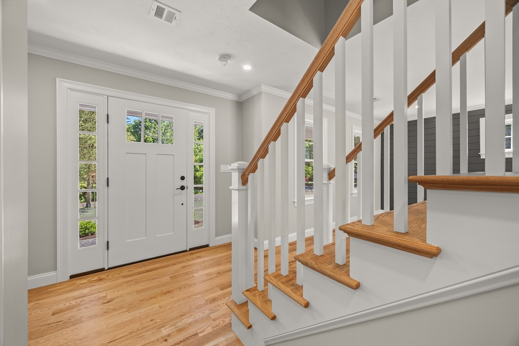 7 Elm Place