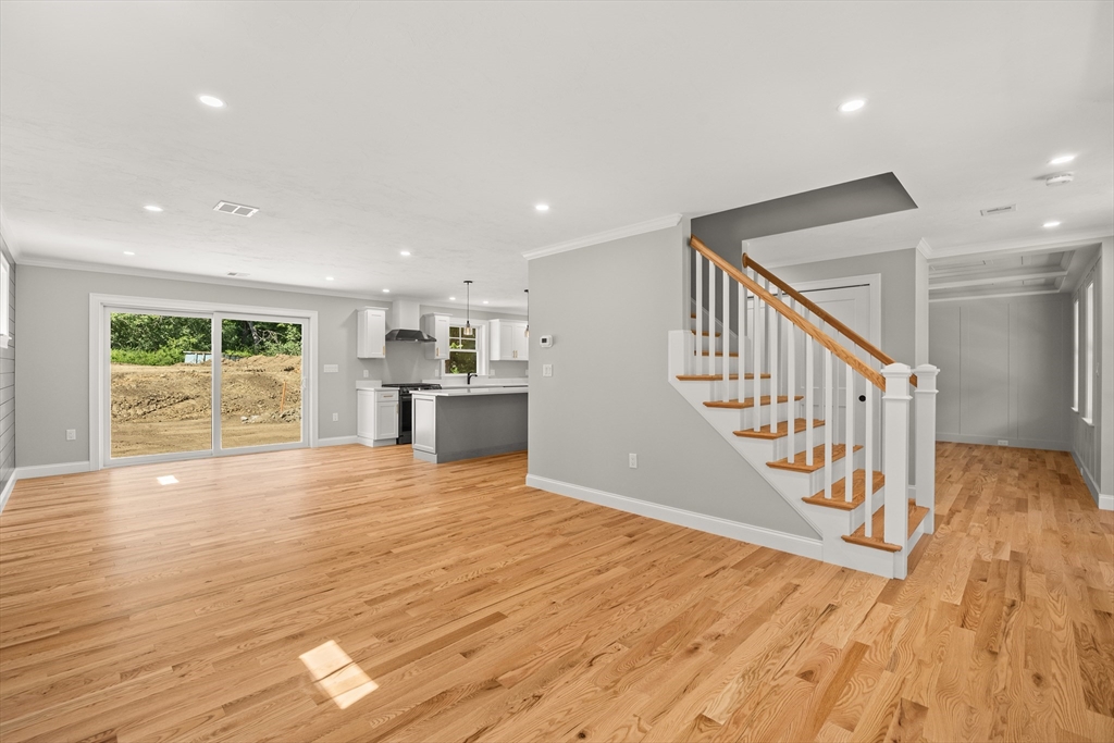 7 Elm Place