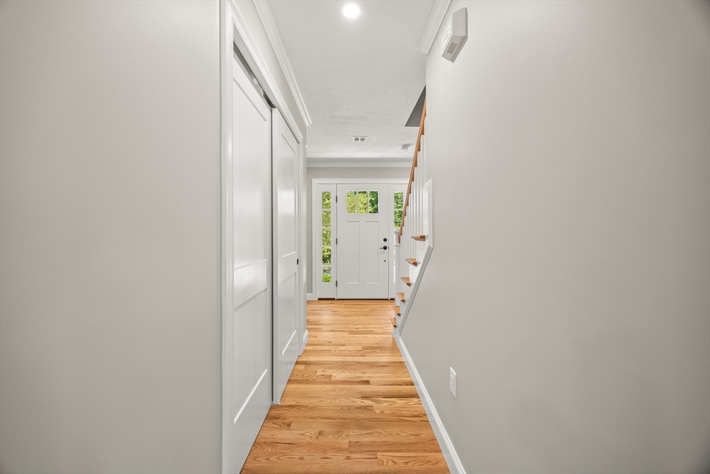 7 Elm Place