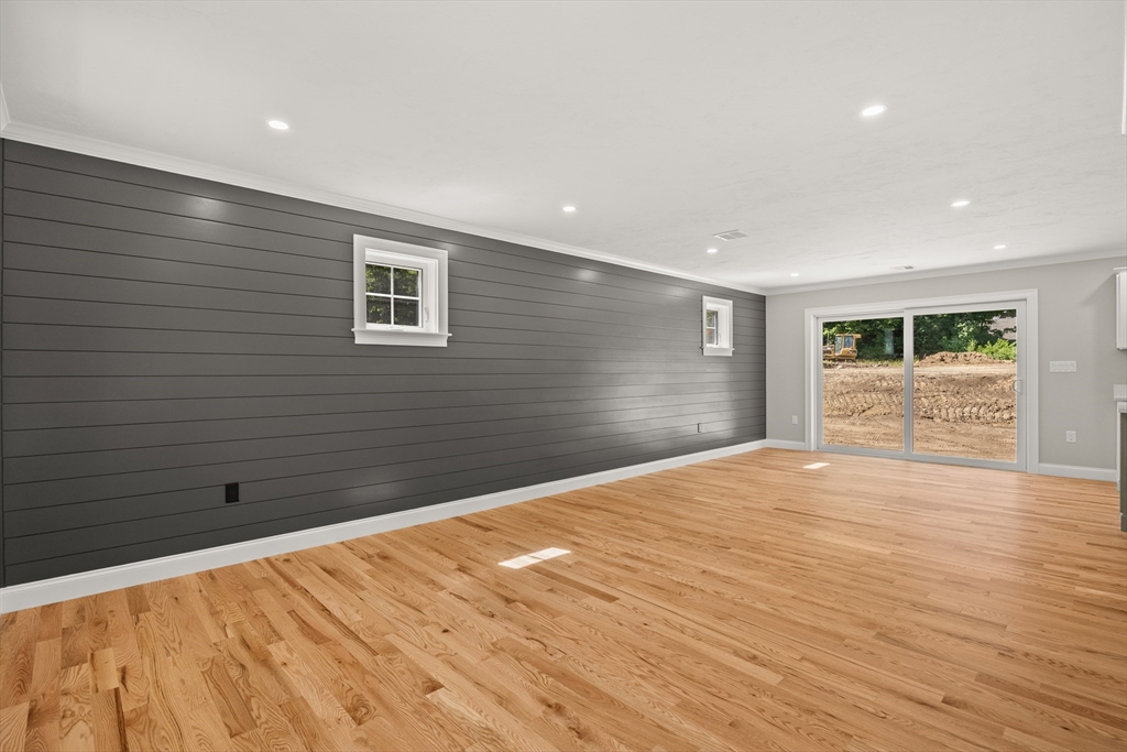 7 Elm Place