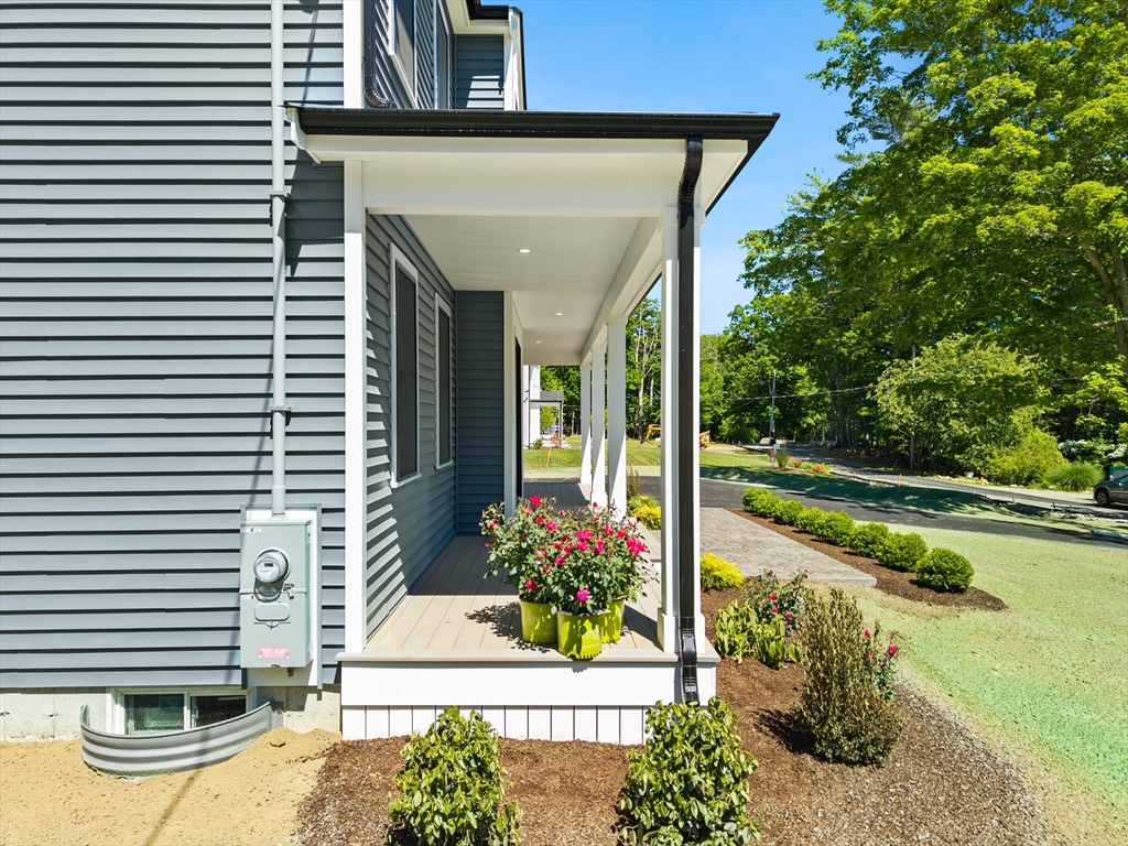 7 Elm Place