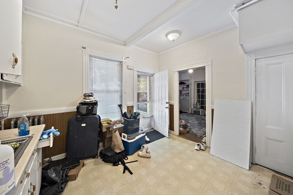 145 Pleasant St