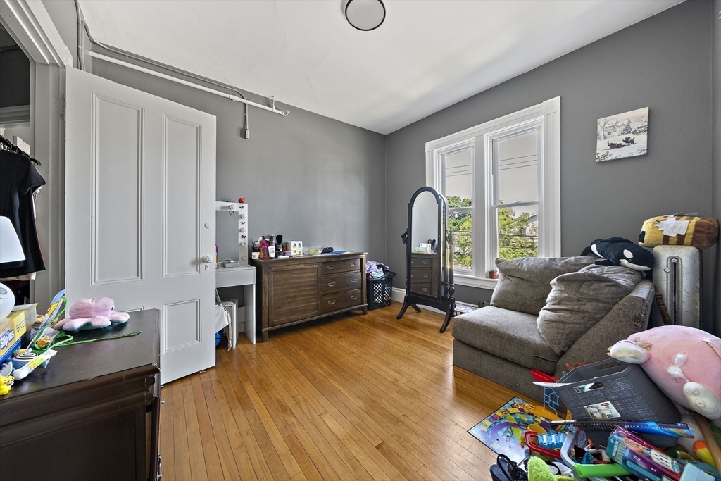 145 Pleasant St