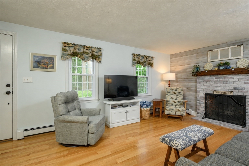 136 Elmer St