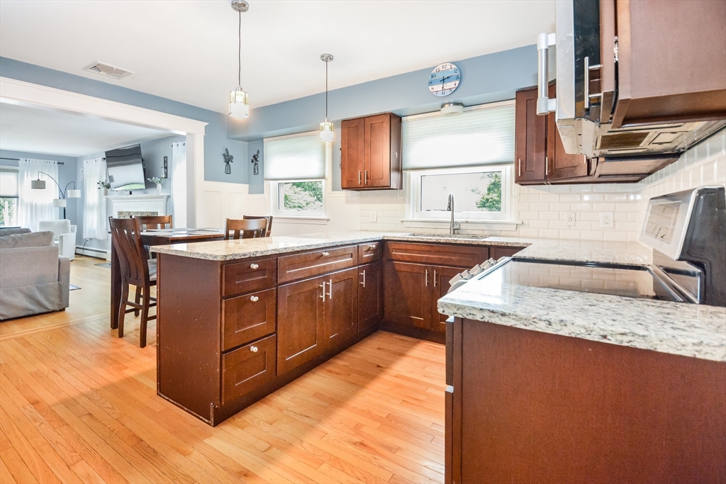 43 Fairview Ave