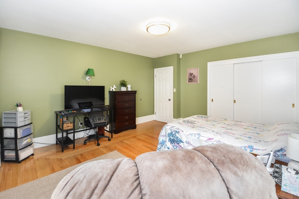 43 Fairview Ave