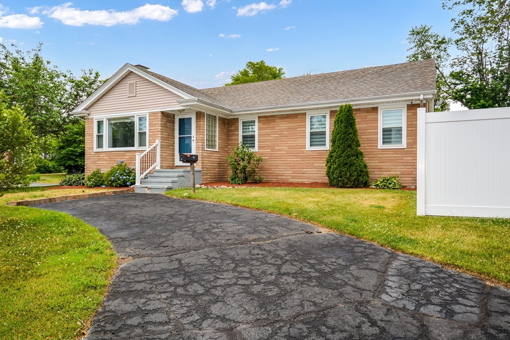 43 Fairview Ave