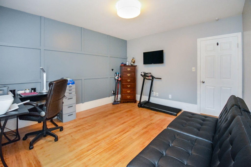 43 Fairview Ave