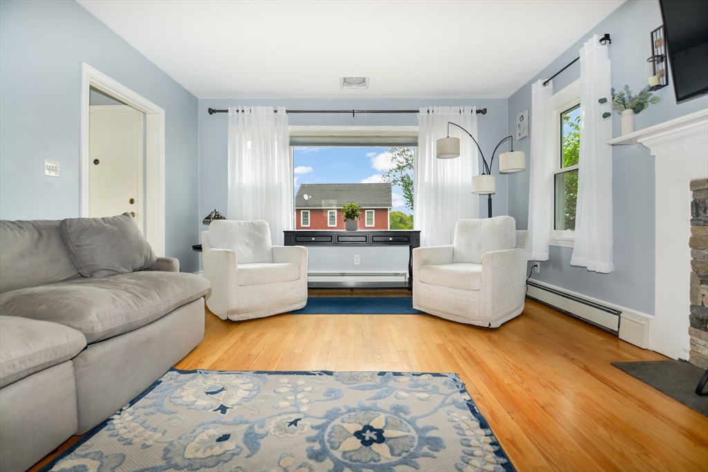 43 Fairview Ave