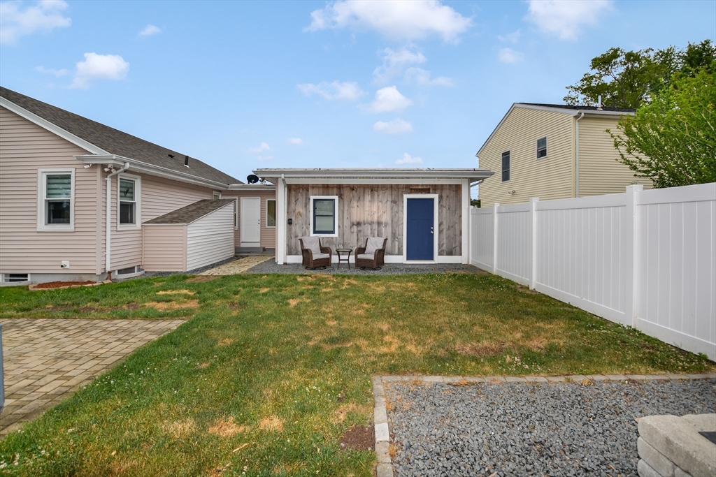 43 Fairview Ave