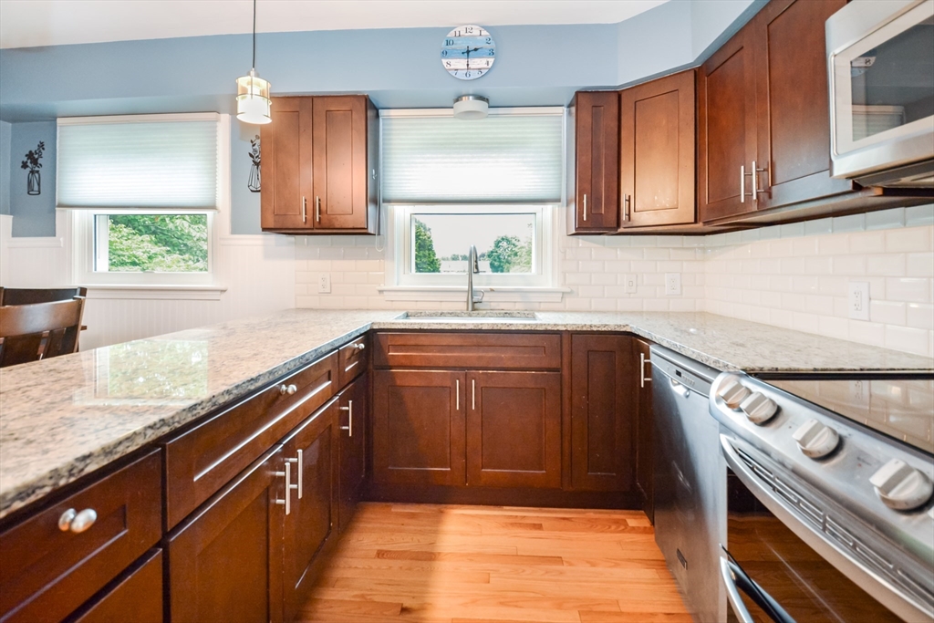 43 Fairview Ave