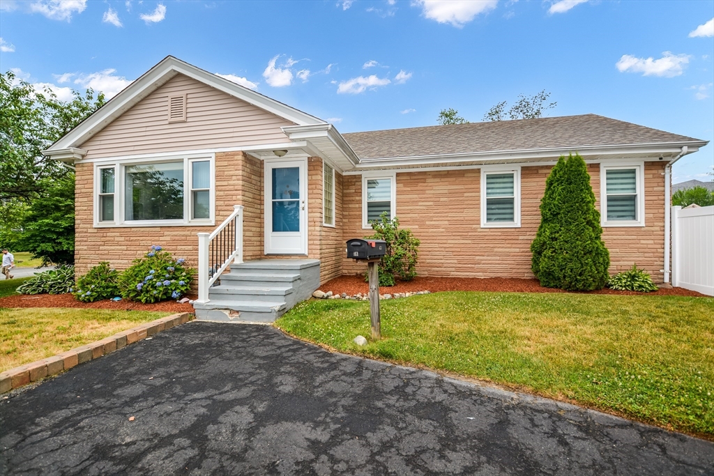 43 Fairview Ave