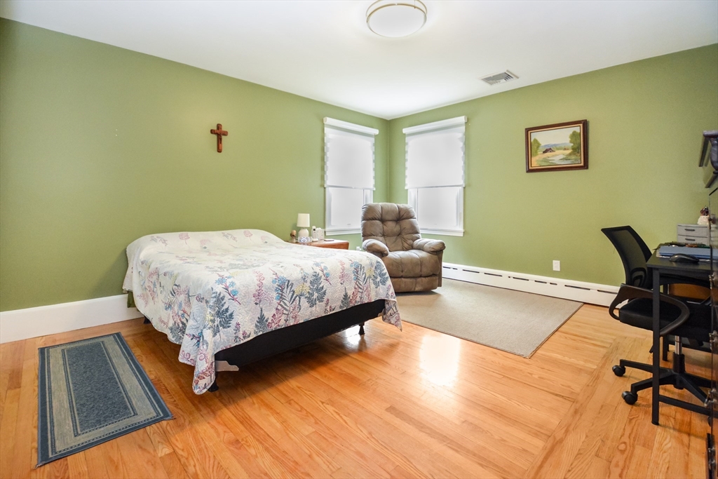 43 Fairview Ave