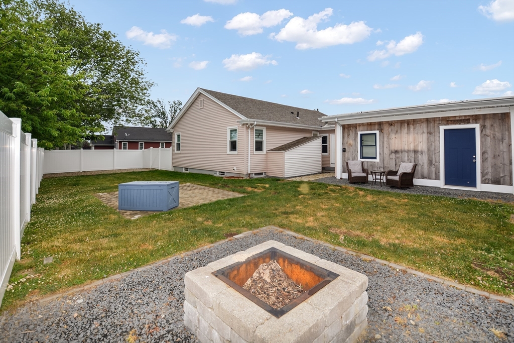 43 Fairview Ave