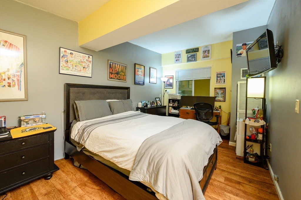 96 Old Colony Ave # 304