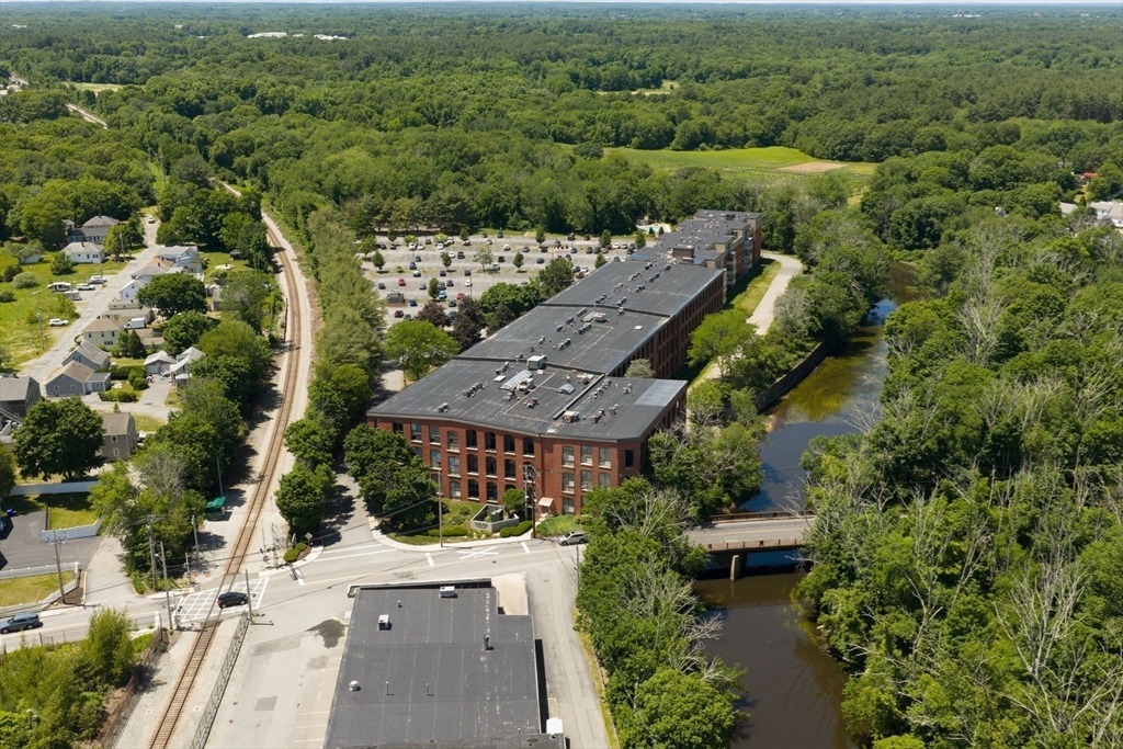 96 Old Colony Ave # 304